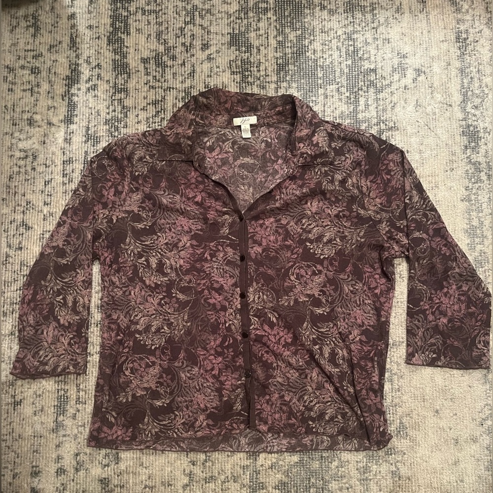 Brown and pink floral quarter sleeve shirt.